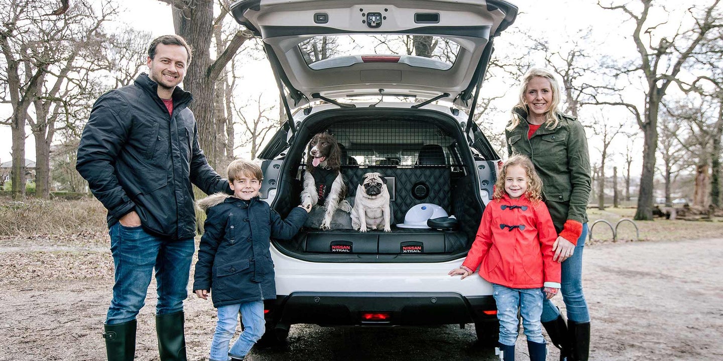 Nissan X-Trail 4Dogs Concept Is a Rolling Paradise for Canine Passengers