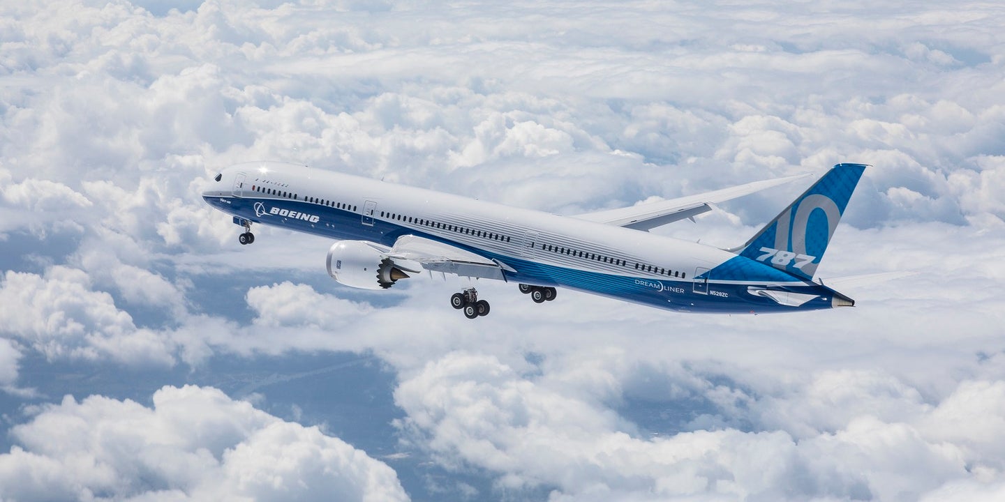 Boeing to Use 3-D Printed Titanium Parts to Cut 787 Dreamliner Costs
