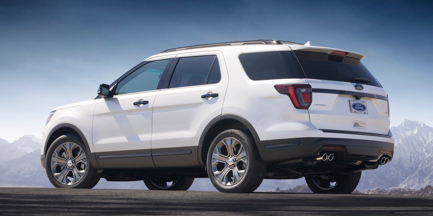 2018 Ford Explorer Gets a Shiny New Grille and Four Exhaust Pipes