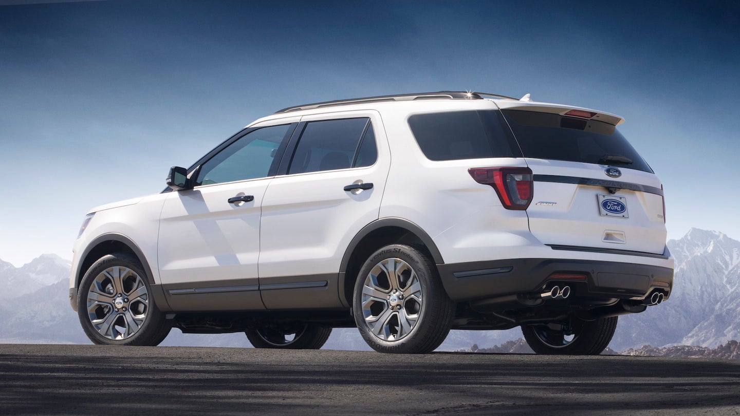 2018 Ford Explorer Gets a Shiny New Grille and Four Exhaust Pipes