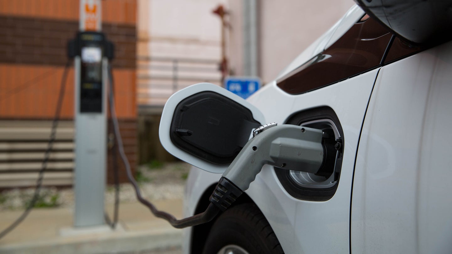California Utilities to Spend $768M on Electric-Car Infrastructure