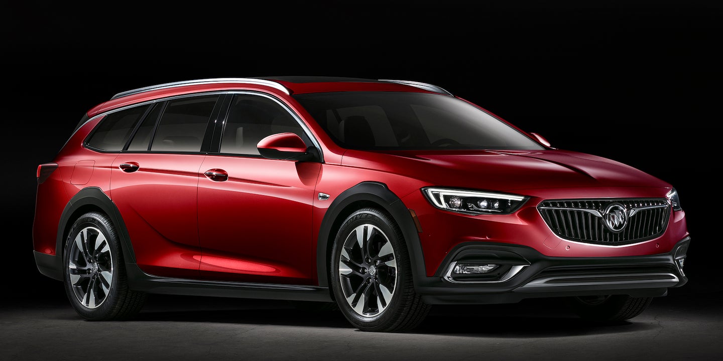 2018 Buick Regal TourX Is America’s Station Wagon With SUV Dreams