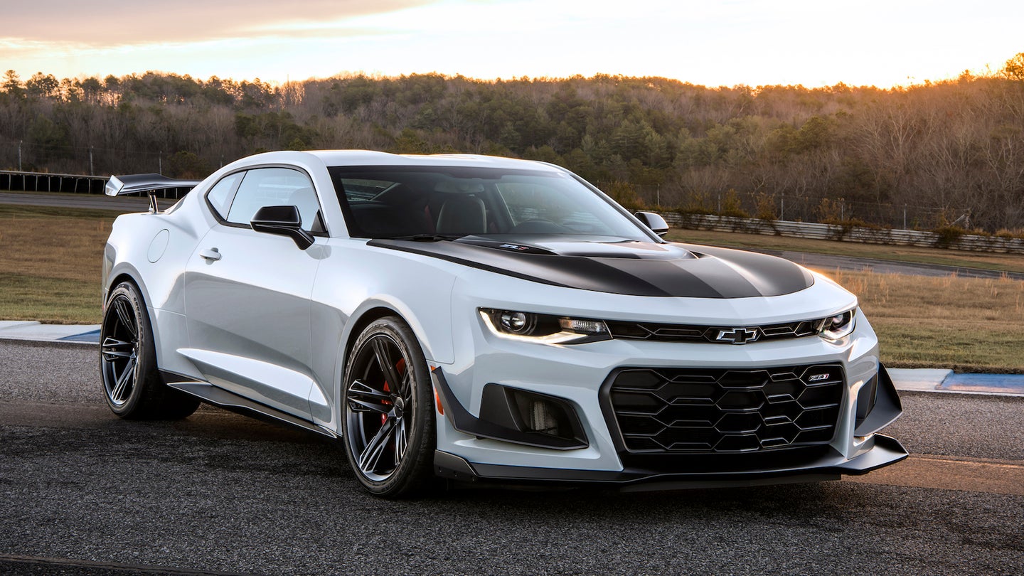 The First Chevrolet Camaro ZL1 1LE Will Be Auctioned Off for Charity