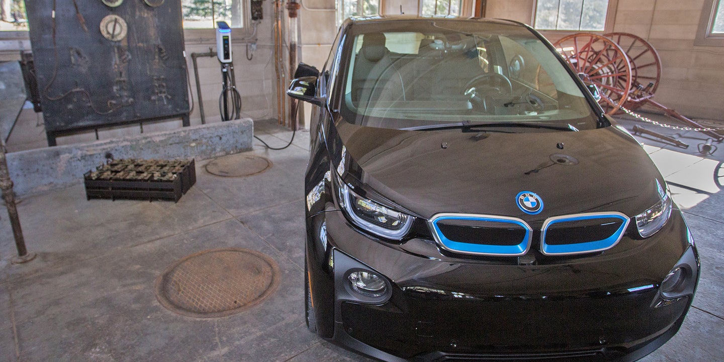 BMW Installing Up to 100 Electric Car Chargers in America&#8217;s National Parks