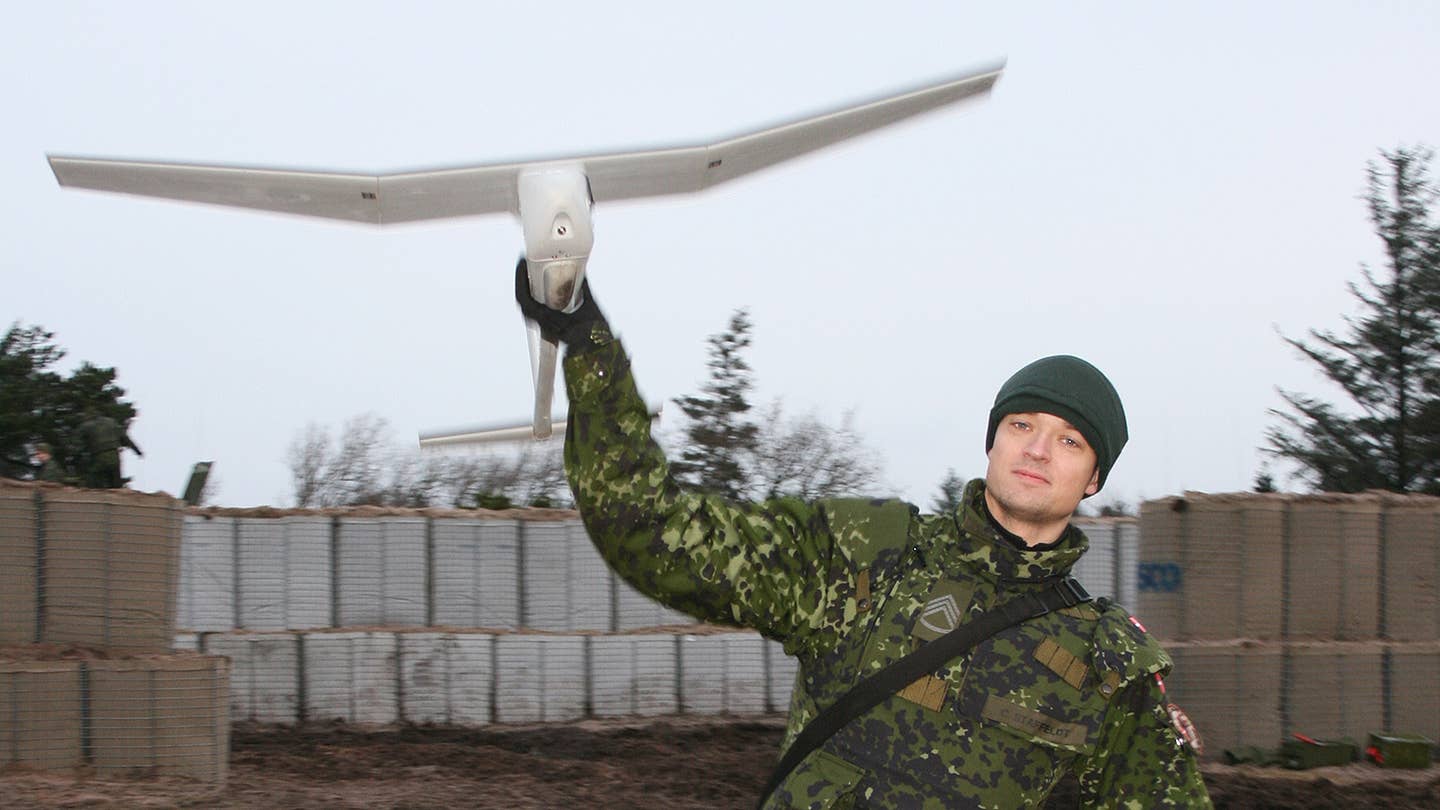 America Is Still Training Ukrainian Troops to Fly a Drone They Hate