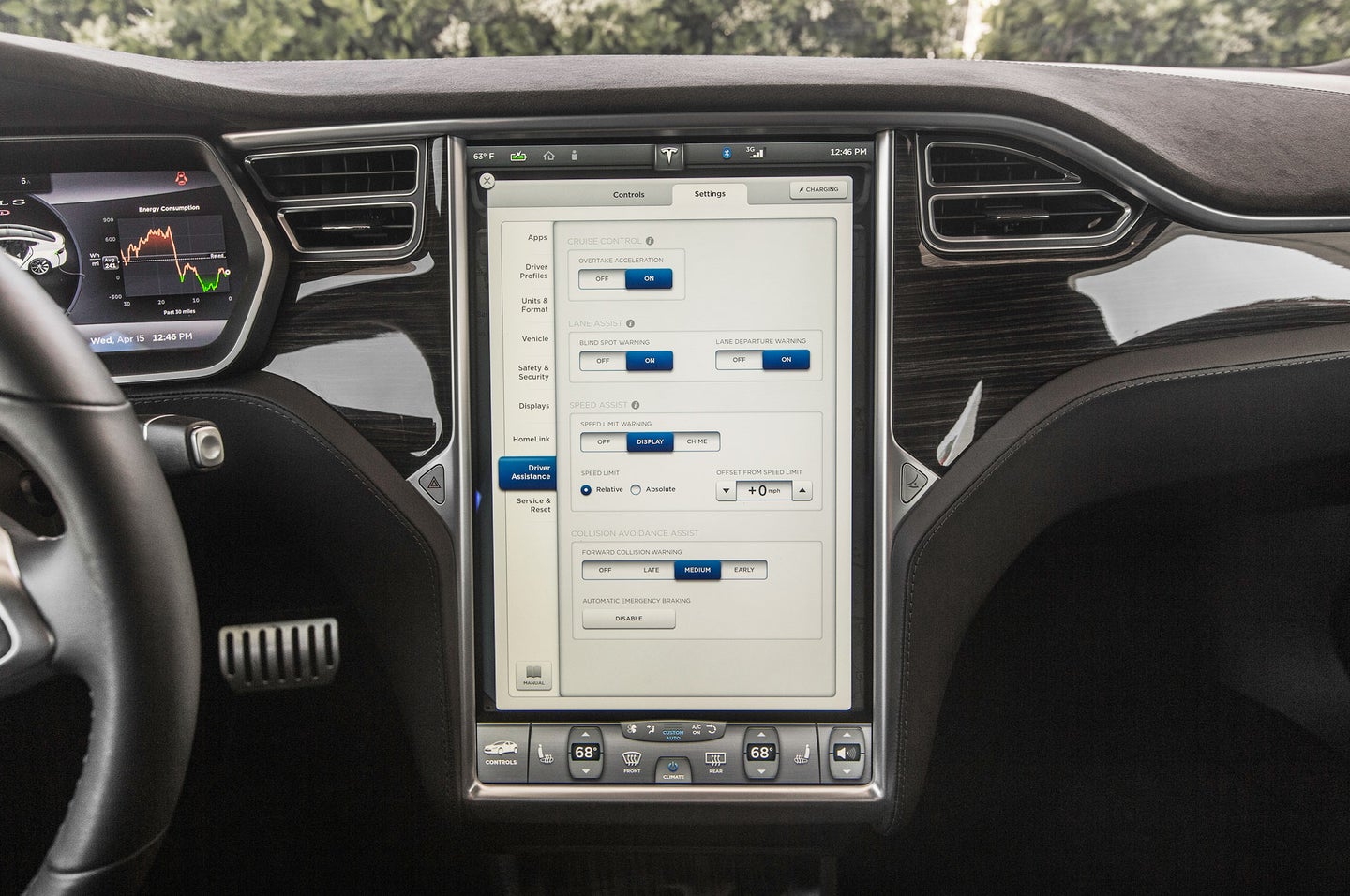 Delphi Looks to Bring Tesla-Style Updates to Old and New Cars