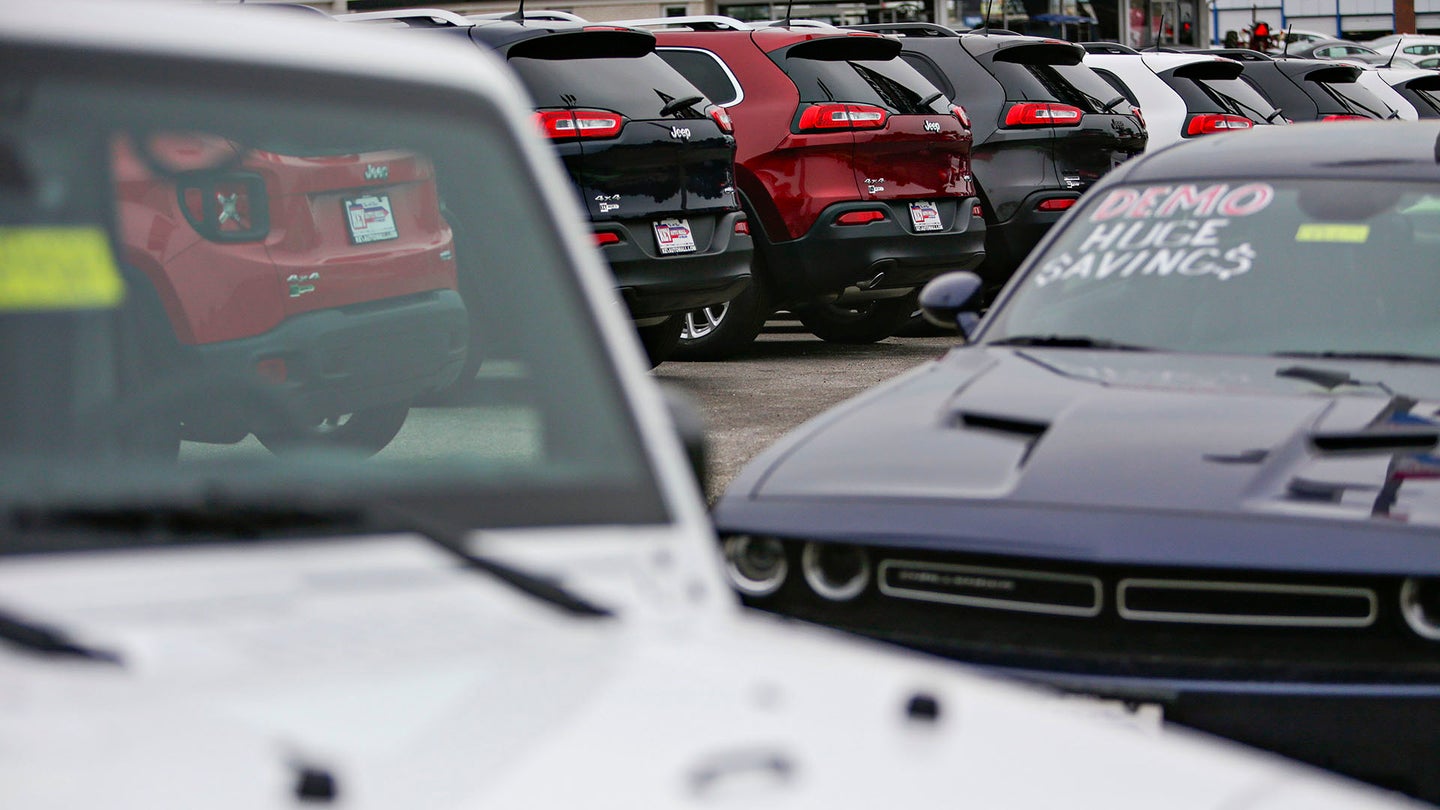 Fiat-Chrysler Sales Drop in U.S. Amid Industry-Wide Decline