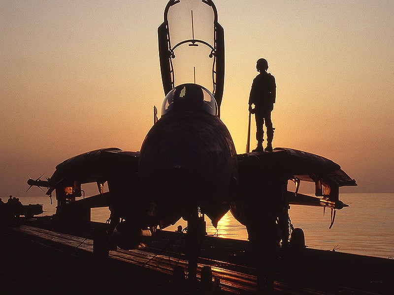 A Tomcat Pilot’s Early Struggles to Tame the Mighty F-14
