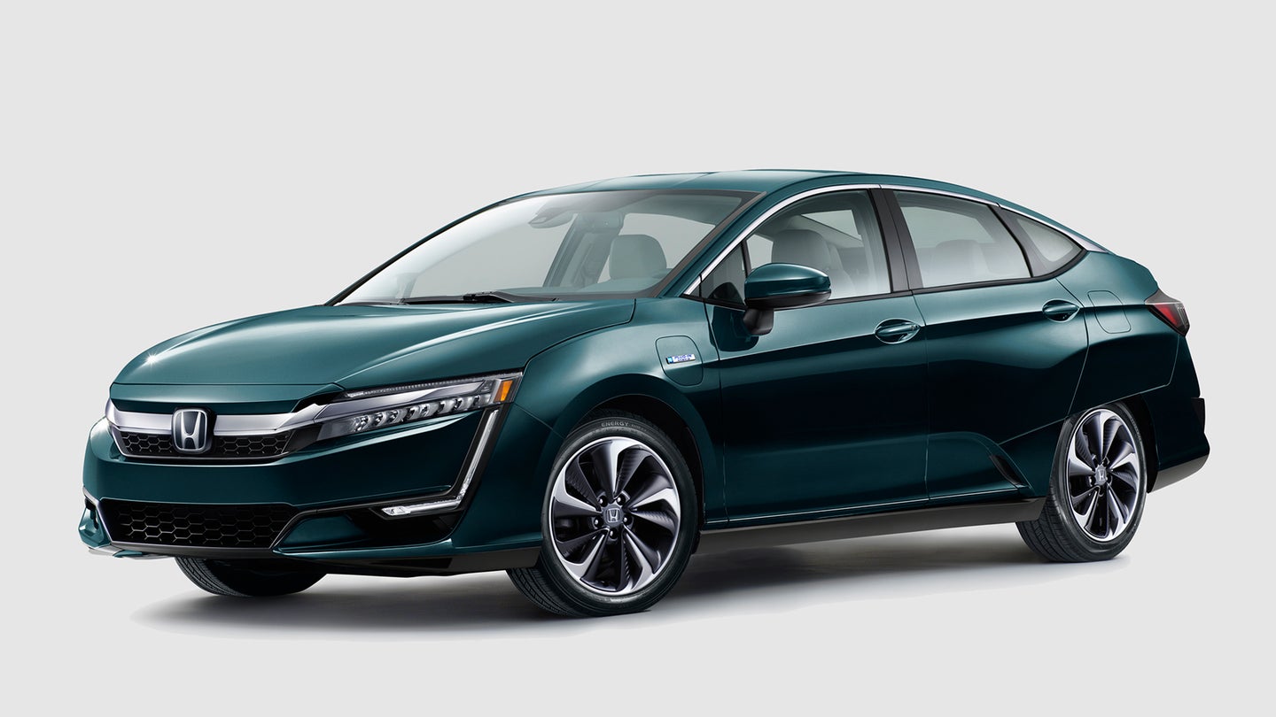 Honda Clarity EV and Plug-In Hybrid Unveiled at New York Auto Show