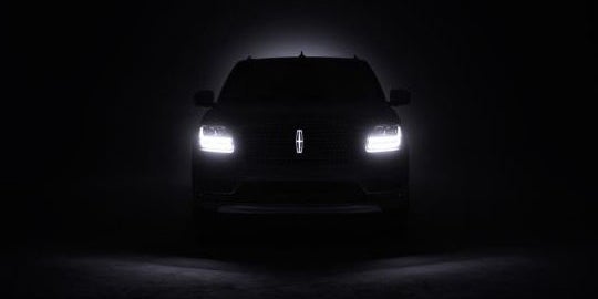 Lincoln Teases Next Generation Navigator Ahead of New York Auto Show