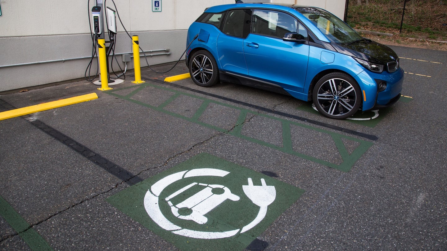 Google Maps Adds EV Charging Station Locations