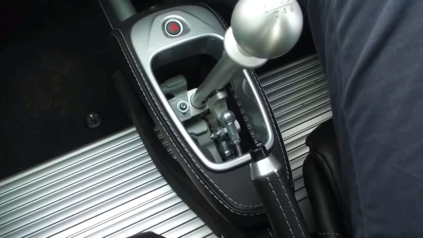 Enjoy This Close-Up Video Of Lotus&#8217;s Exposed Gearshift Linkage in Action