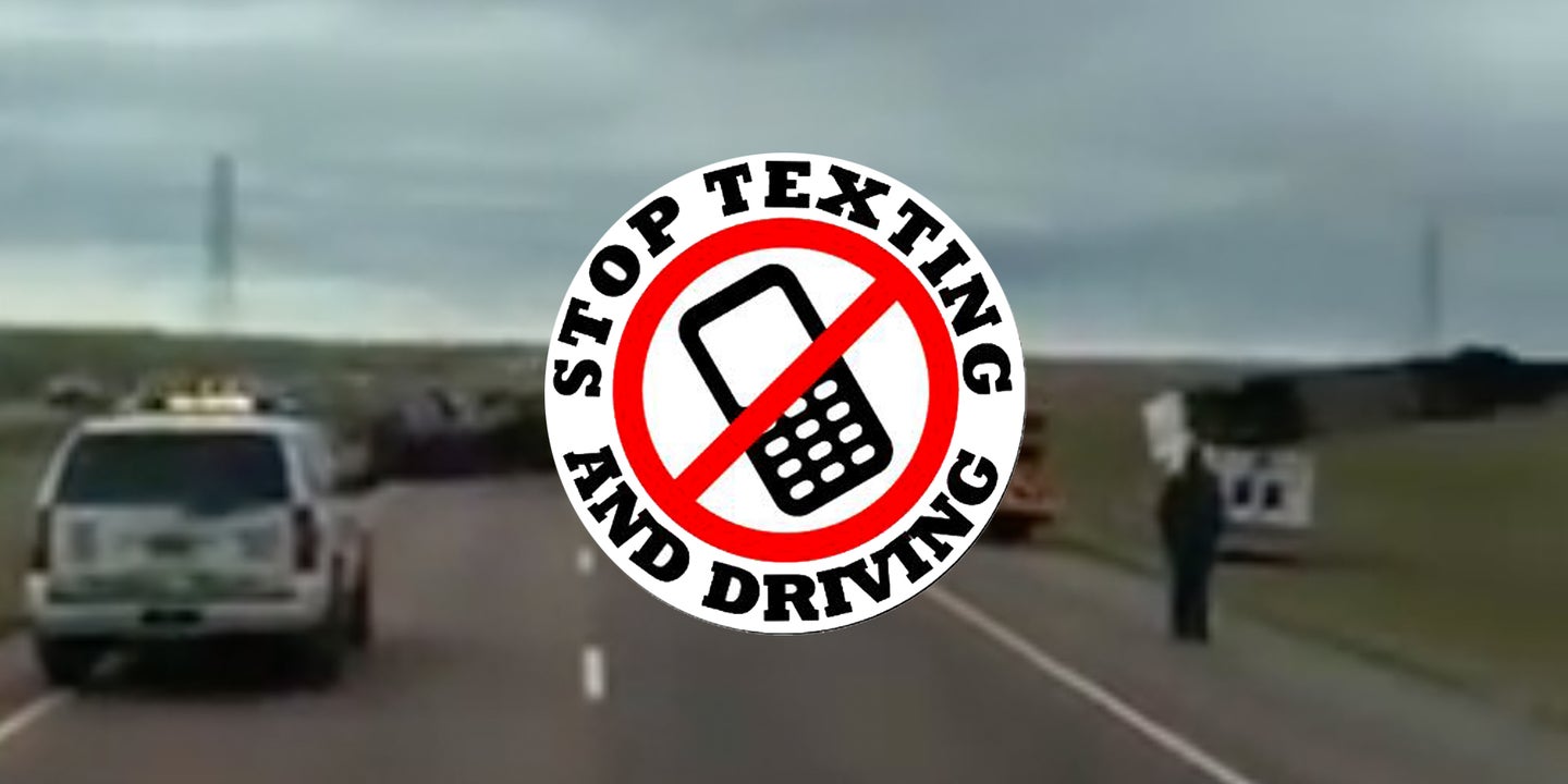 Watch This Truck Driver Perfectly Sum Up the Dangers of Texting and Driving