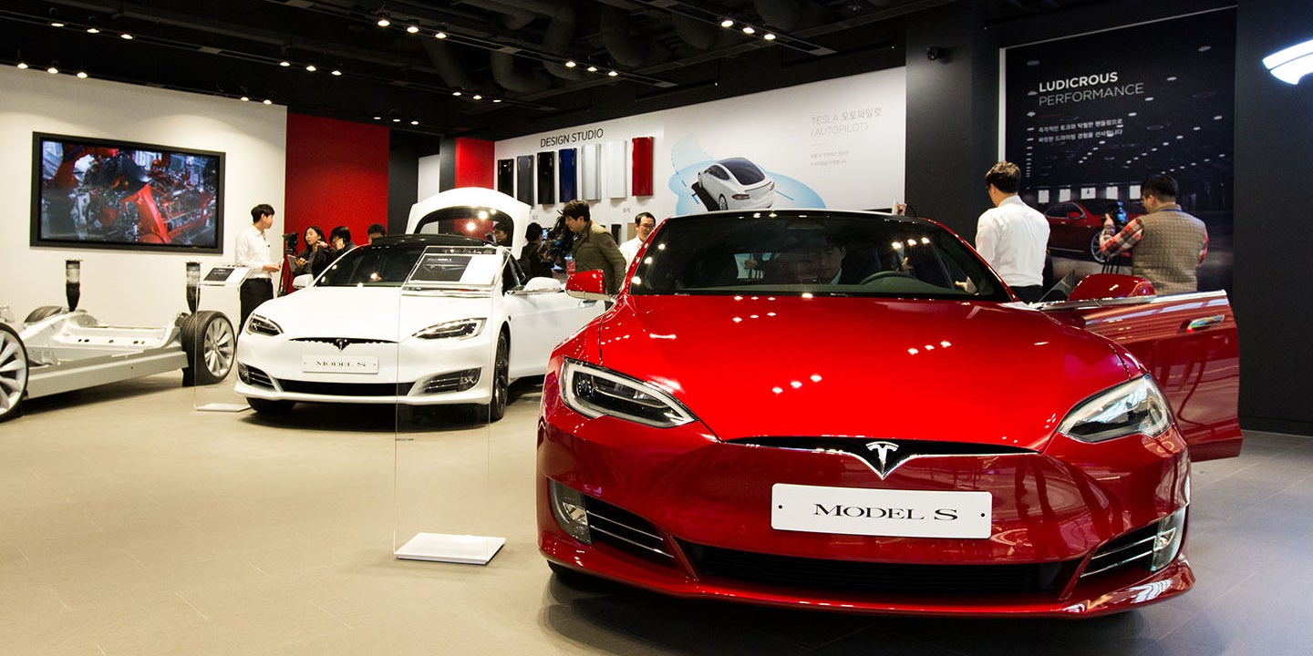 Tesla Model S, Model X Lose Top <em>Consumer Reports</em> Rating Over Lack of Automatic Braking