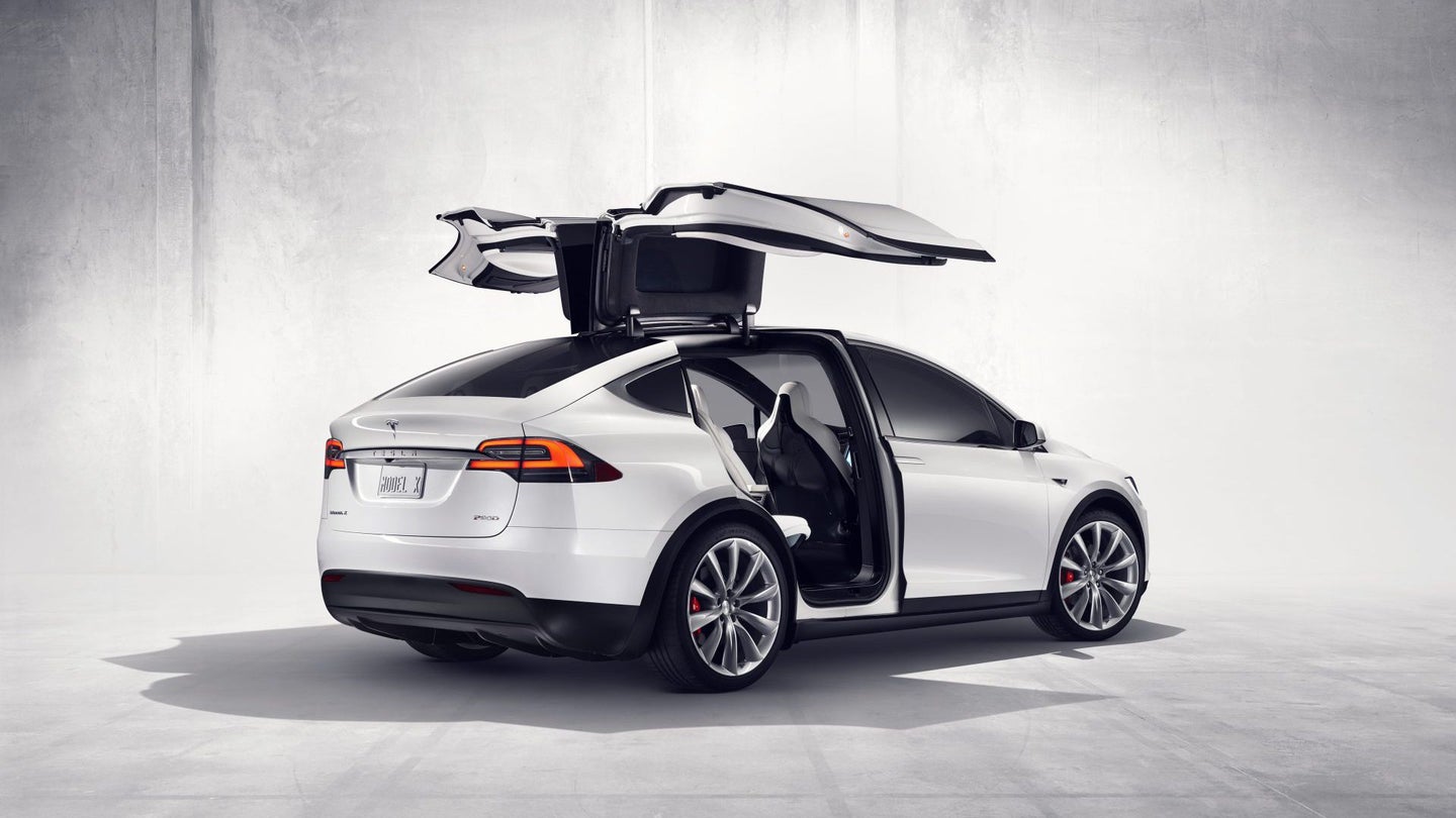 Crashed Tesla Model X Owner Trapped by Falcon Doors, Asking for $1.1 Million