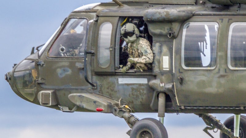 The U.S. Army&#8217;s UH-60V Brings Older Black Hawks Into the Digital Age