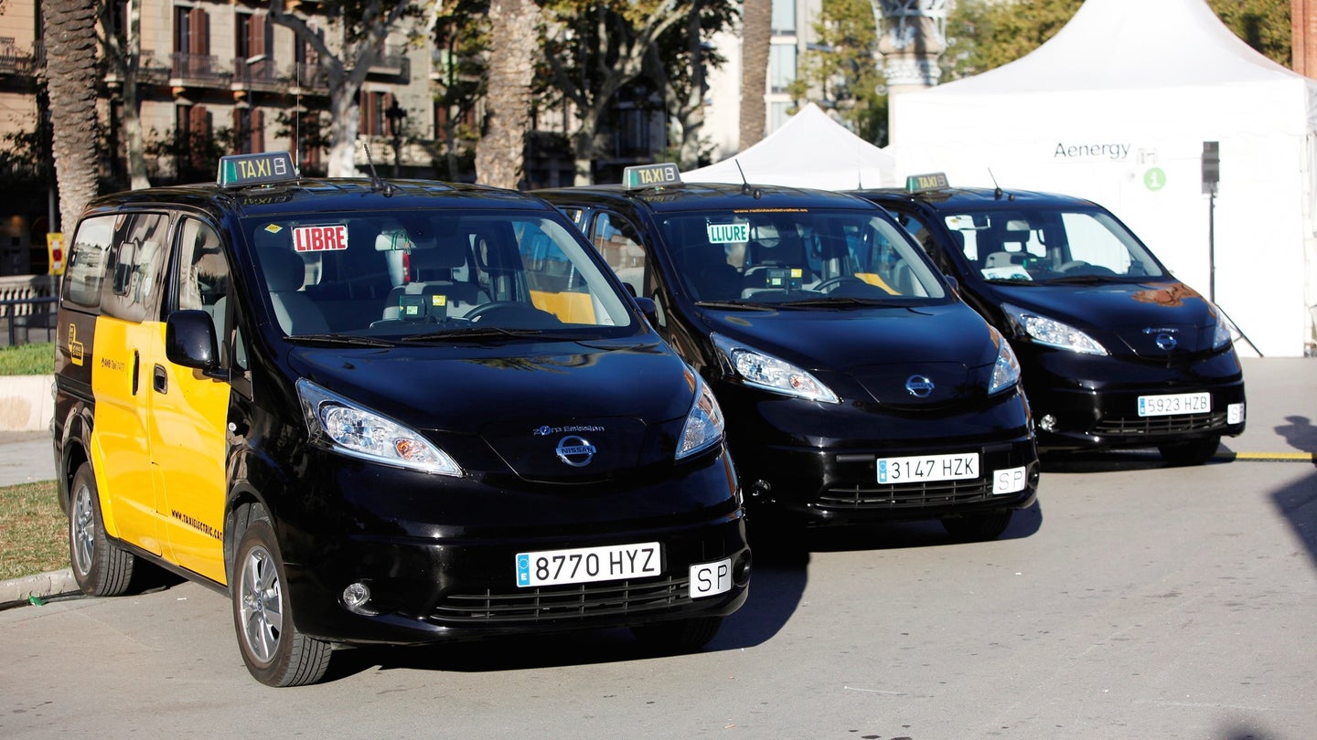 Spanish Taxi Drivers End Strike Against Uber After Government Adds Restrictions