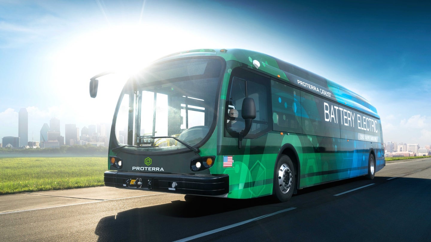 Proterra Electric Bus Sets World Record by Traveling 1,100 miles on a Charge