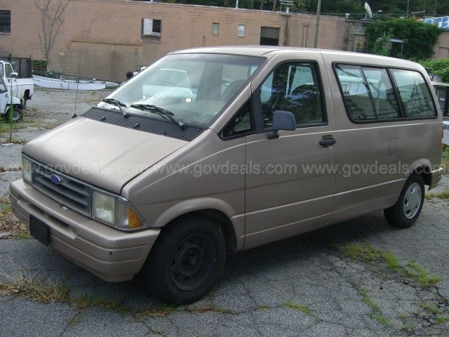 Retro Deal Of The Day : 1995 Ford Aerostar With Only 45,541 Miles Sold For $770
