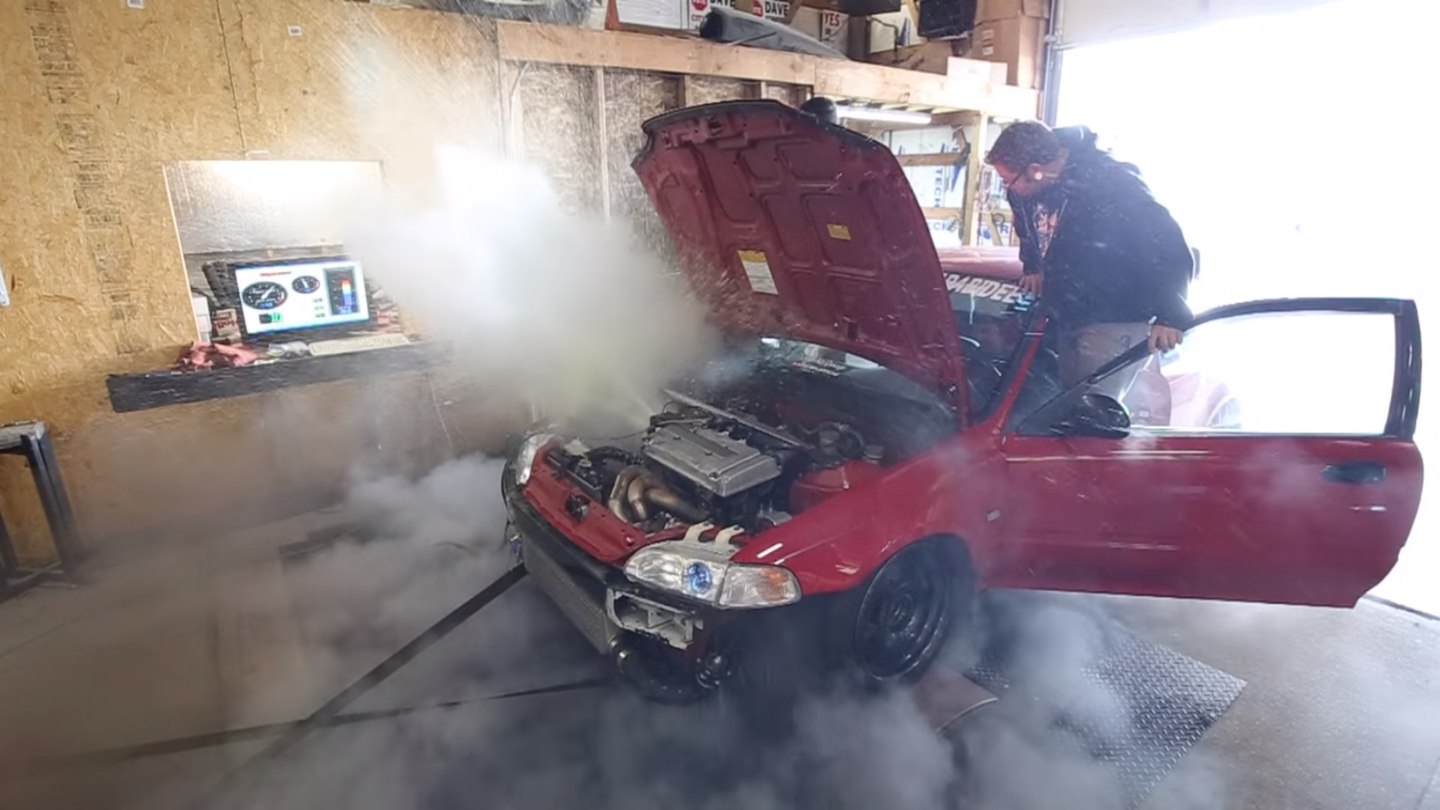 Watch This 500 HP Honda Civic Destroy Itself On the Dyno