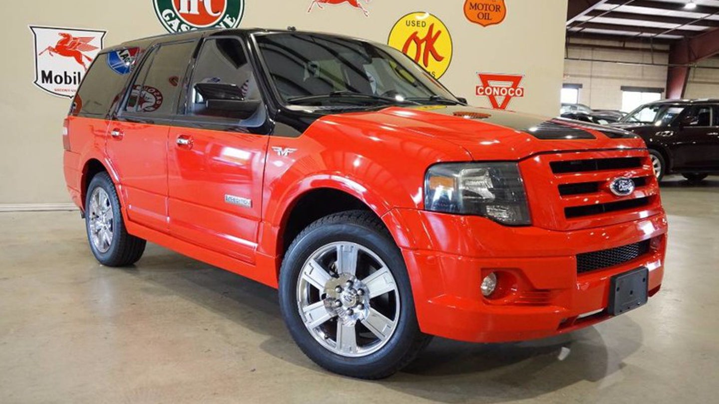 Buy This Ford Expedition Funkmaster Flex Edition, Live the Late-Aughts Dream