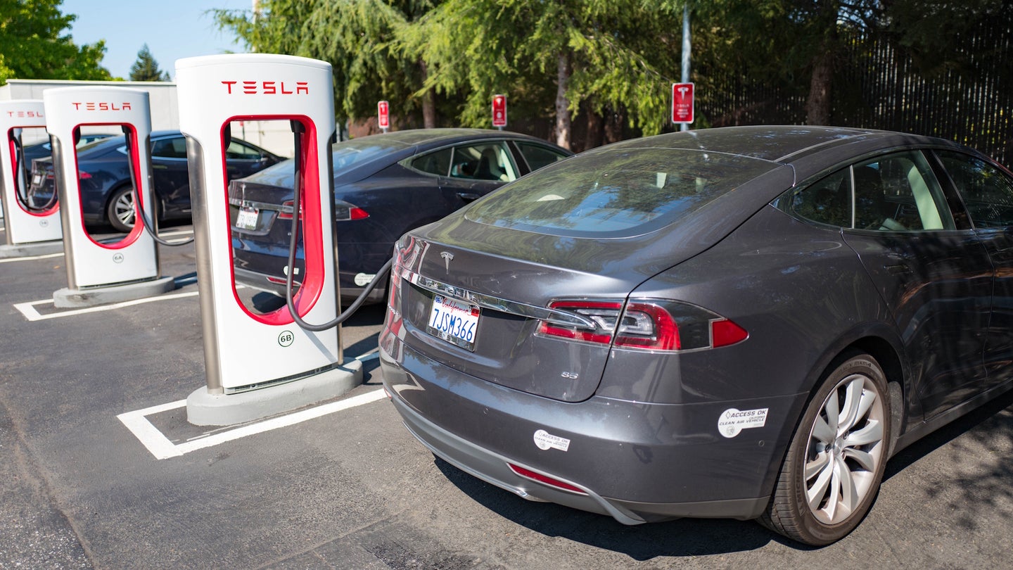Tesla Explains Why It Sometimes Limits Supercharger Charging Speeds