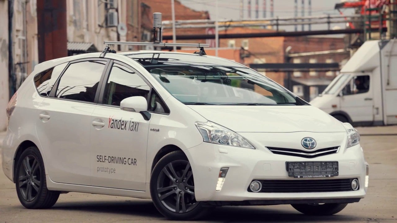 Watch a Self-Driving Car Navigate the Streets of Moscow