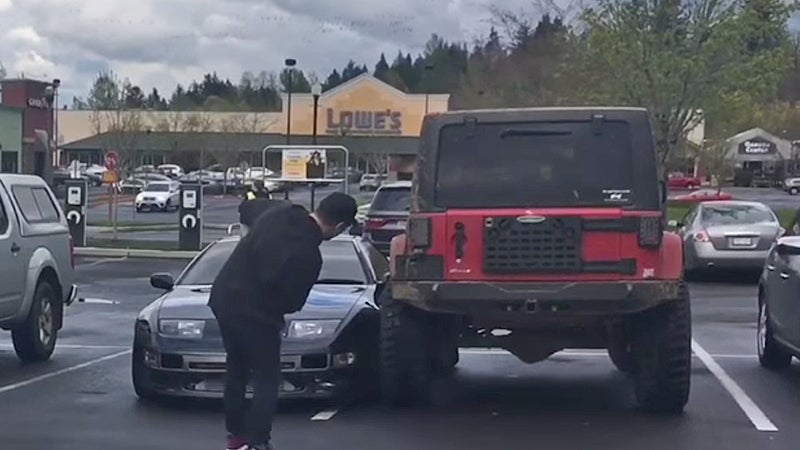 Jeep Wrangler Tries, Fails to Block In Badly Parked Nissan 300ZX