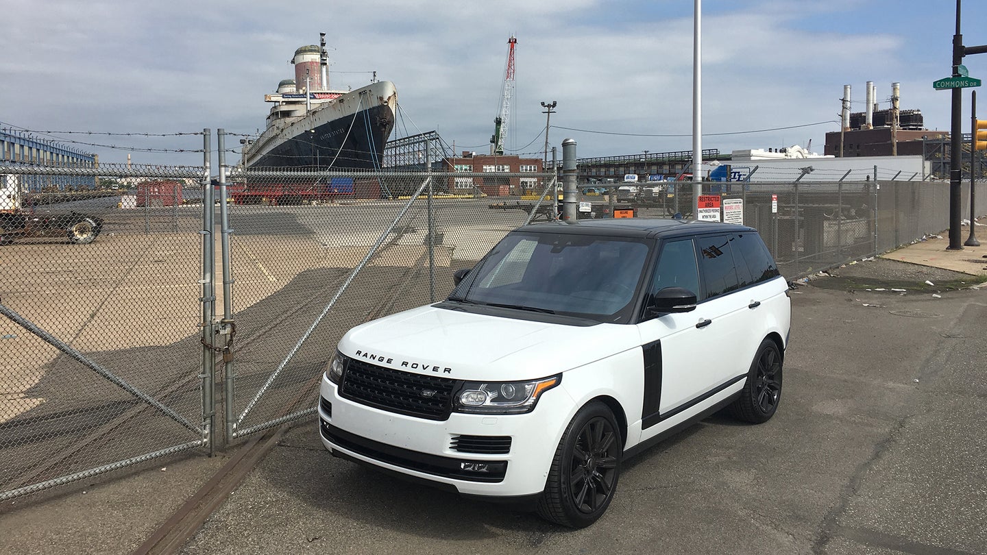 The 2017 Land Rover Range Rover HSE Is a Road-Going Ocean Liner