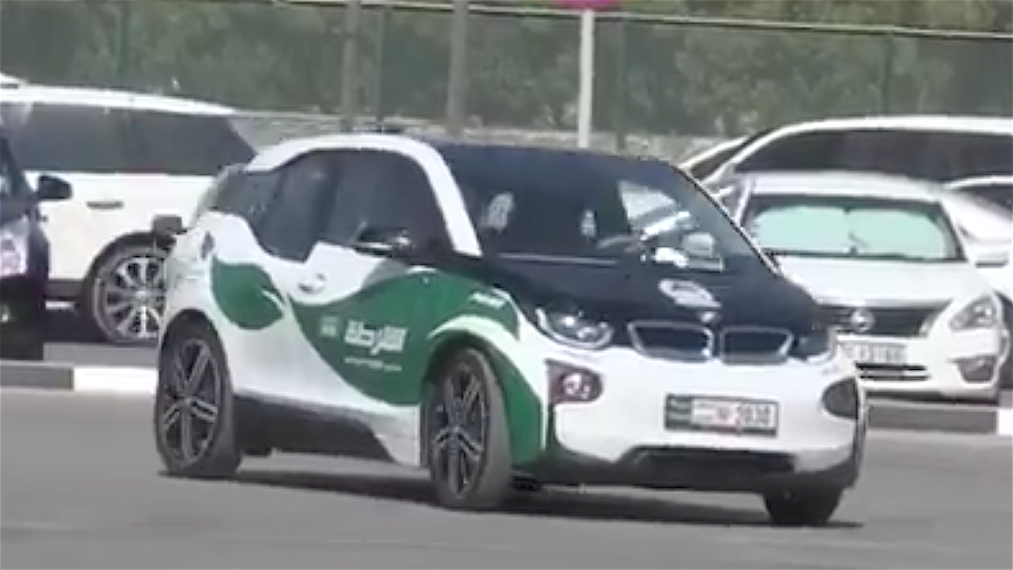 Dubai Adding BMW i3 Electric Cars to Supercar Police Fleet