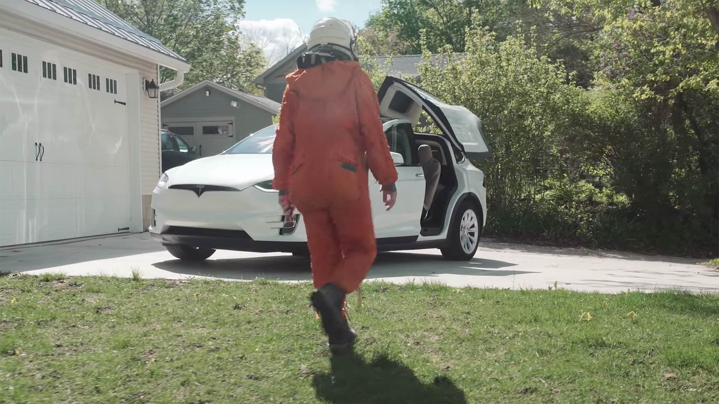 Check Out This Great Astronaut-Themed Tesla Model X Commercial
