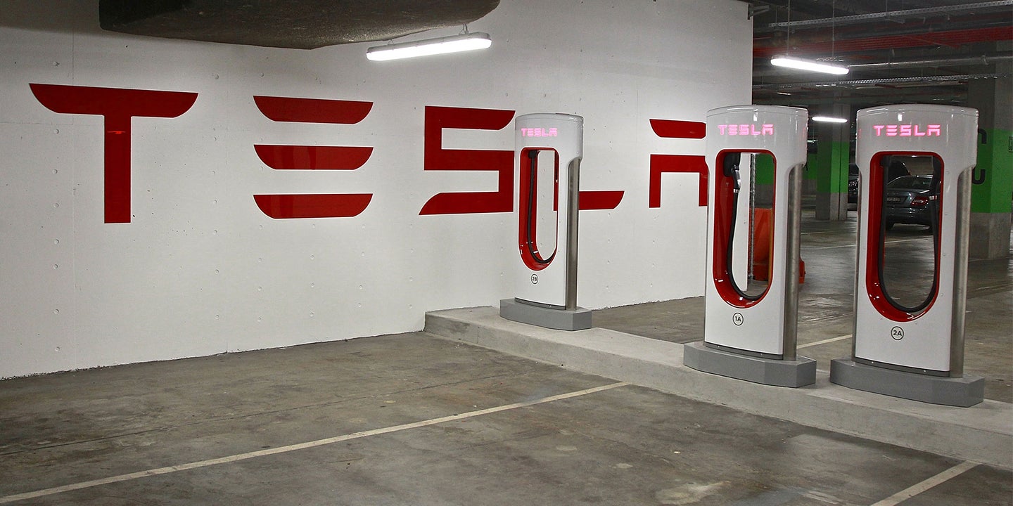 Tesla Continues to Grow Supercharger Network Ahead of Model 3 Launch