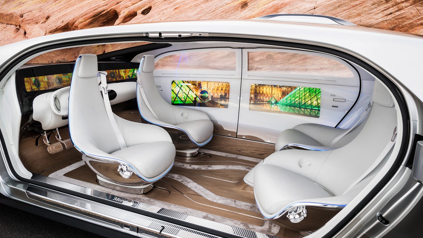 College Students Are Working to Turn Cars into Luxury Lounges