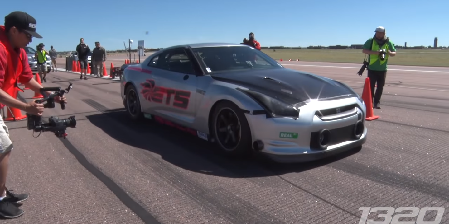 Watch the World’s Fastest Nissan GT-R Destroy Half-Mile Record at 255 MPH