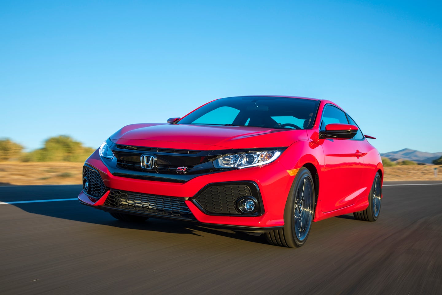 For 2017, the Honda Civic Si Is a Driver&#8217;s Car Once Again
