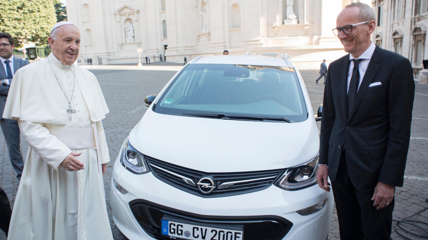 General Motors Gives Pope Francis a European Chevy Bolt