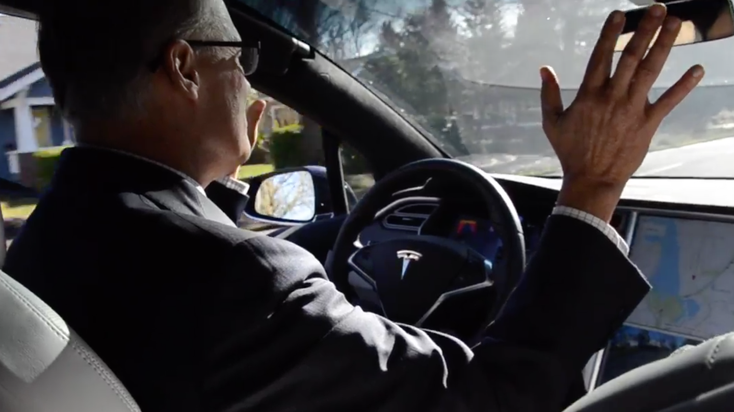 Washington Governor Calls Self-Driving Car Tech ‘Foolproof,’ Allows Tests Without Drivers