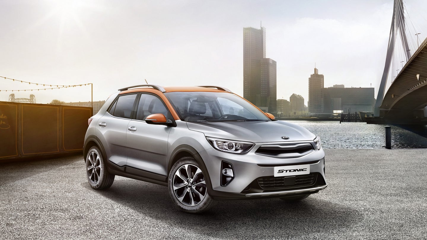 Kia Unveils the Production-Ready Stonic Crossover