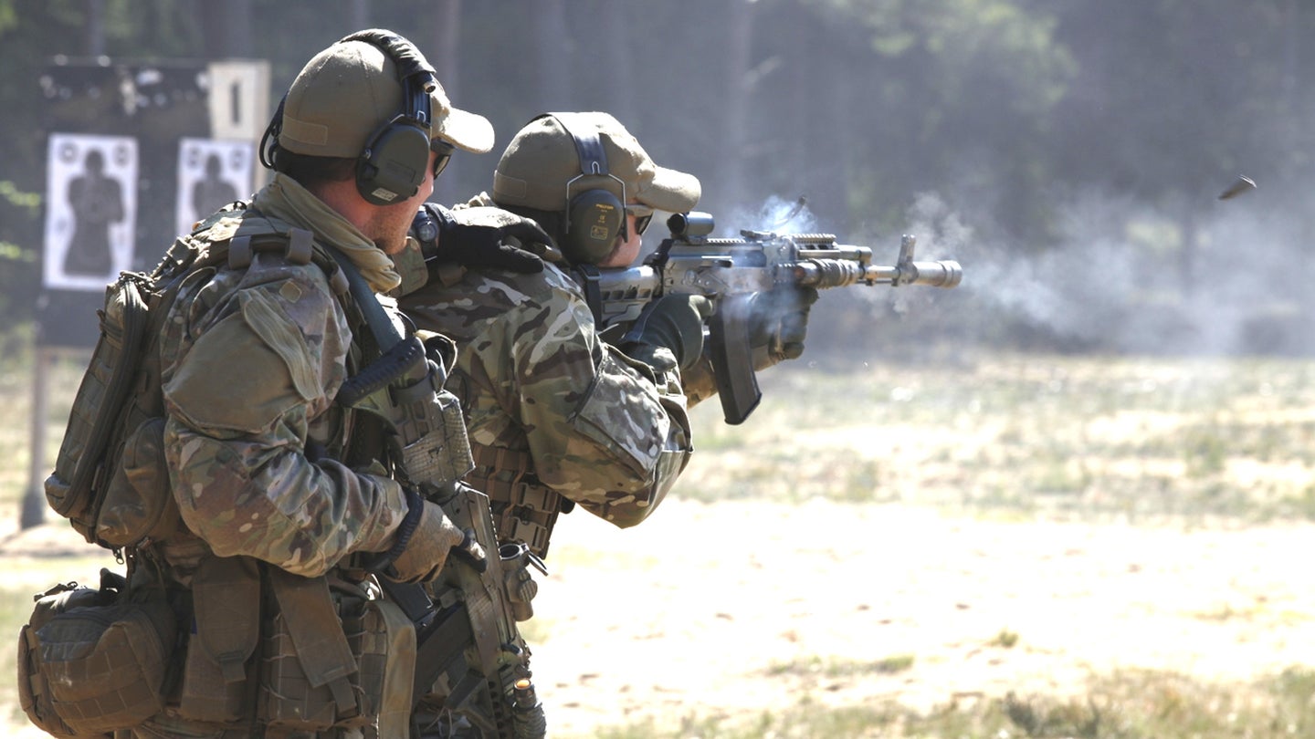 Ukrainian Spetnaz&#8217;s Weapons and Gear May Show an American Touch