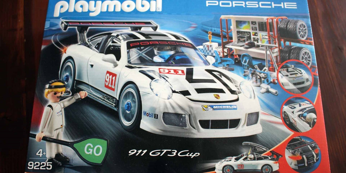 Importing And Building Playmobil&#8217;s Porsche GT3 Cup