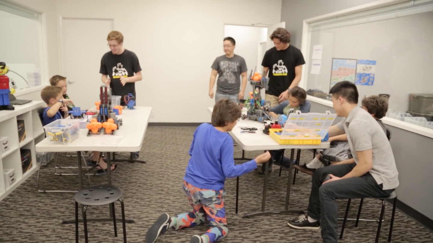 San Diego’s Robolink Teaches Kids How to Engineer Drones