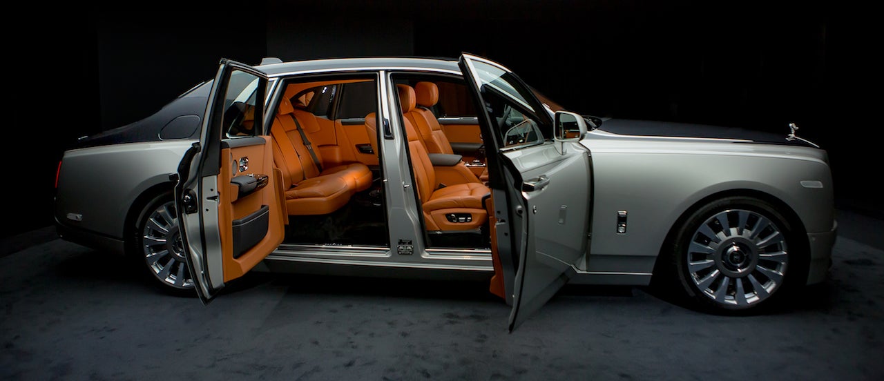 2018 Rolls-Royce Phantom Revealed: A $450,000 Car With a Built-In Art Gallery