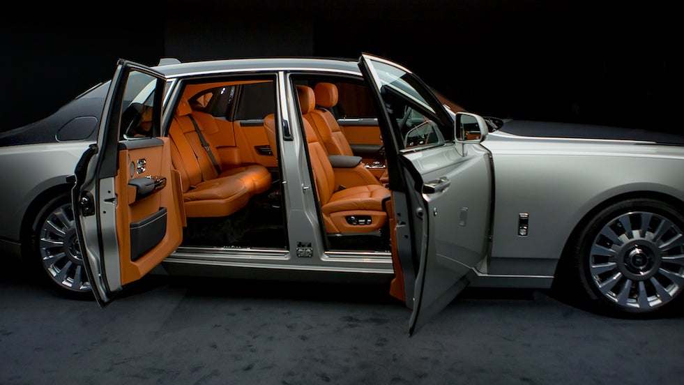 2018 Rolls-Royce Phantom Revealed: A $450,000 Car With a Built-In Art Gallery