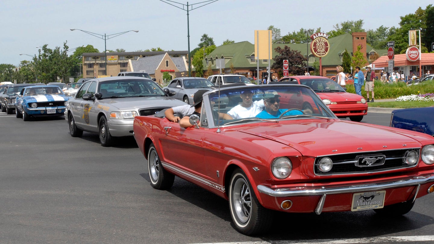 Ford Sponsors Woodward Dream Cruise to Support American Car Culture
