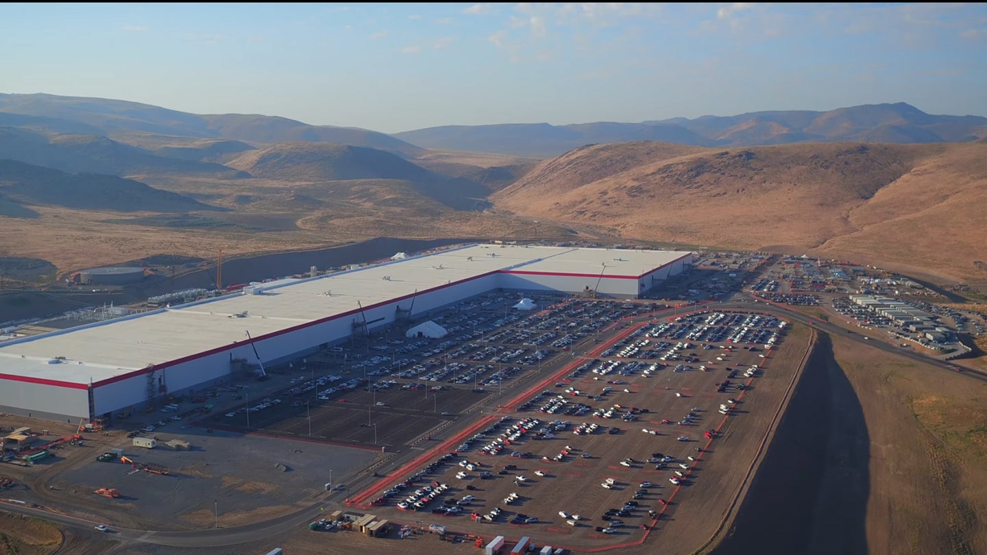Tesla&#8217;s Gigafactory Is Already Dominating EV Battery Production