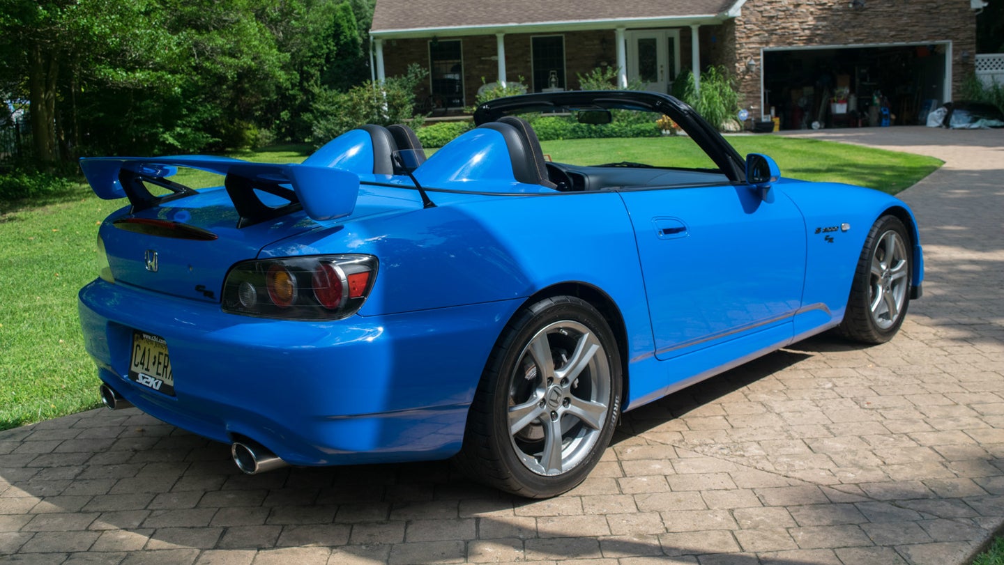 One of 699 Honda S2000 CRs Is Up For Auction