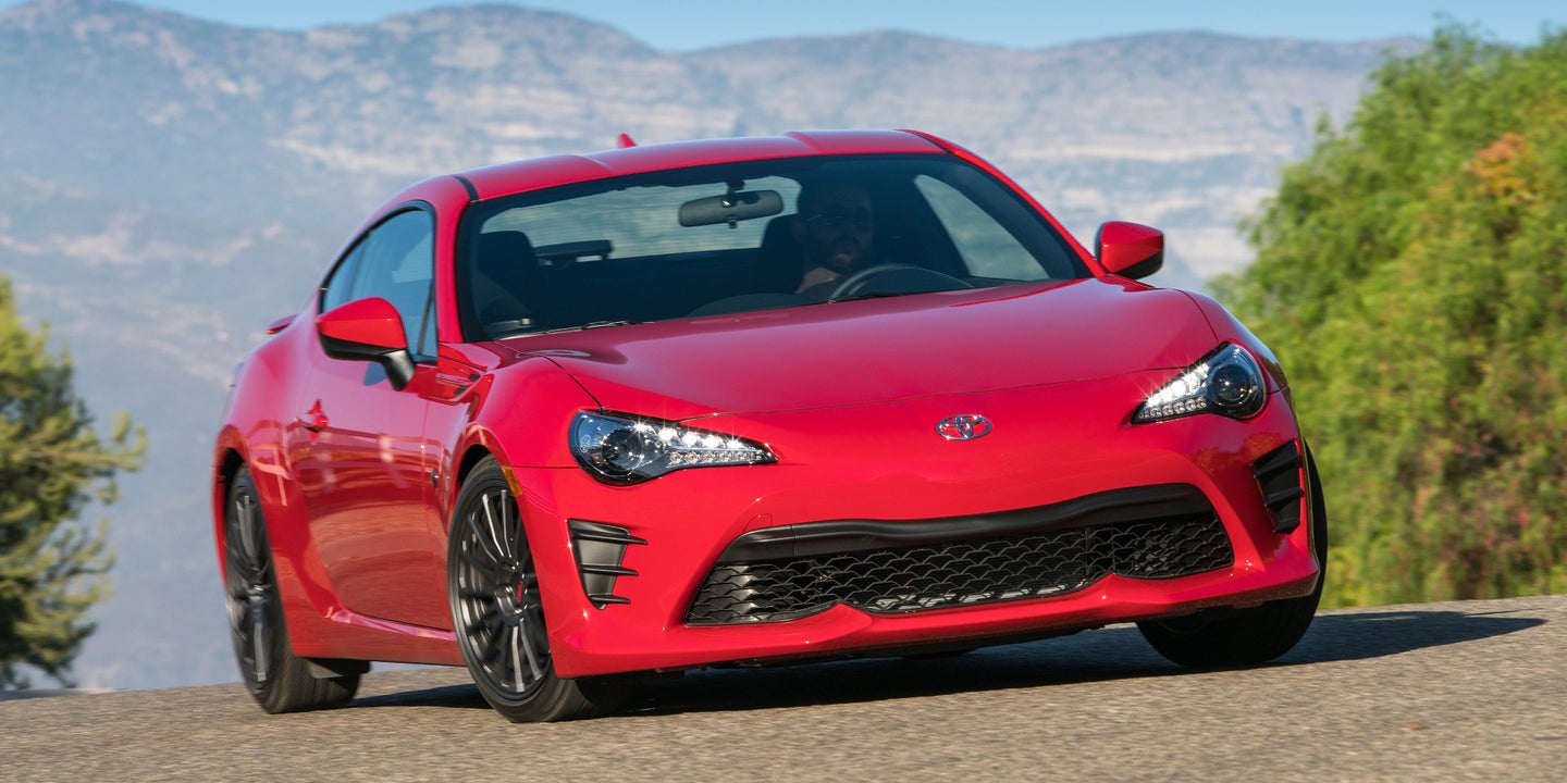 2017 Toyota 86 Review: It Could Win Your Heart, If Only You’d Give It a Chance