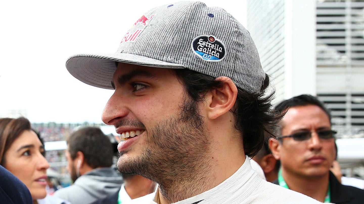 Carlos Sainz Jr. Signs With Renault F1 For 2018