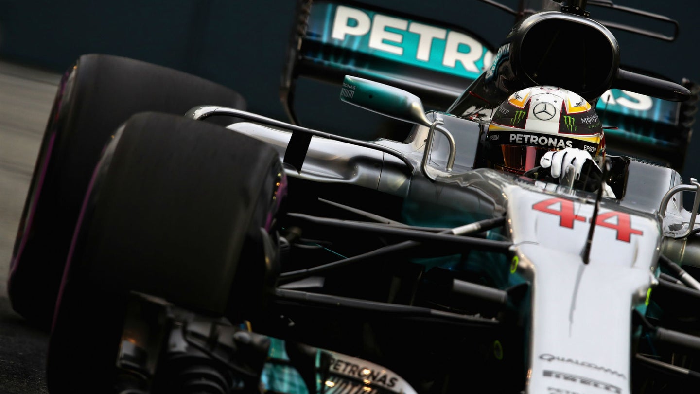 Hamilton Wins After Vettel&#8217;s First Lap Crash in Singapore Grand Prix Shocker