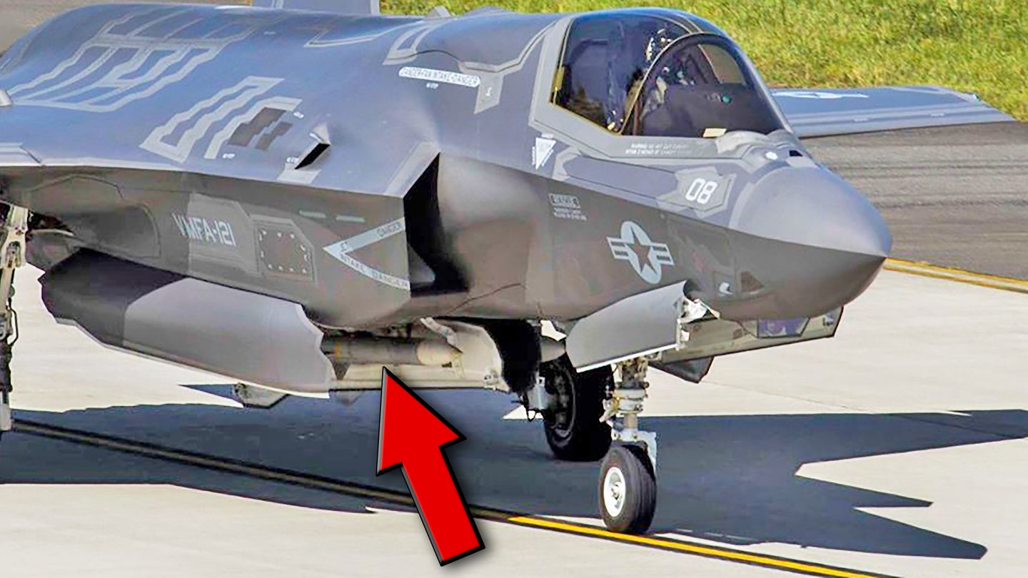 F-35s Were Carrying Live AIM-120 Missiles During Show Of Force Training Flight Over Korea